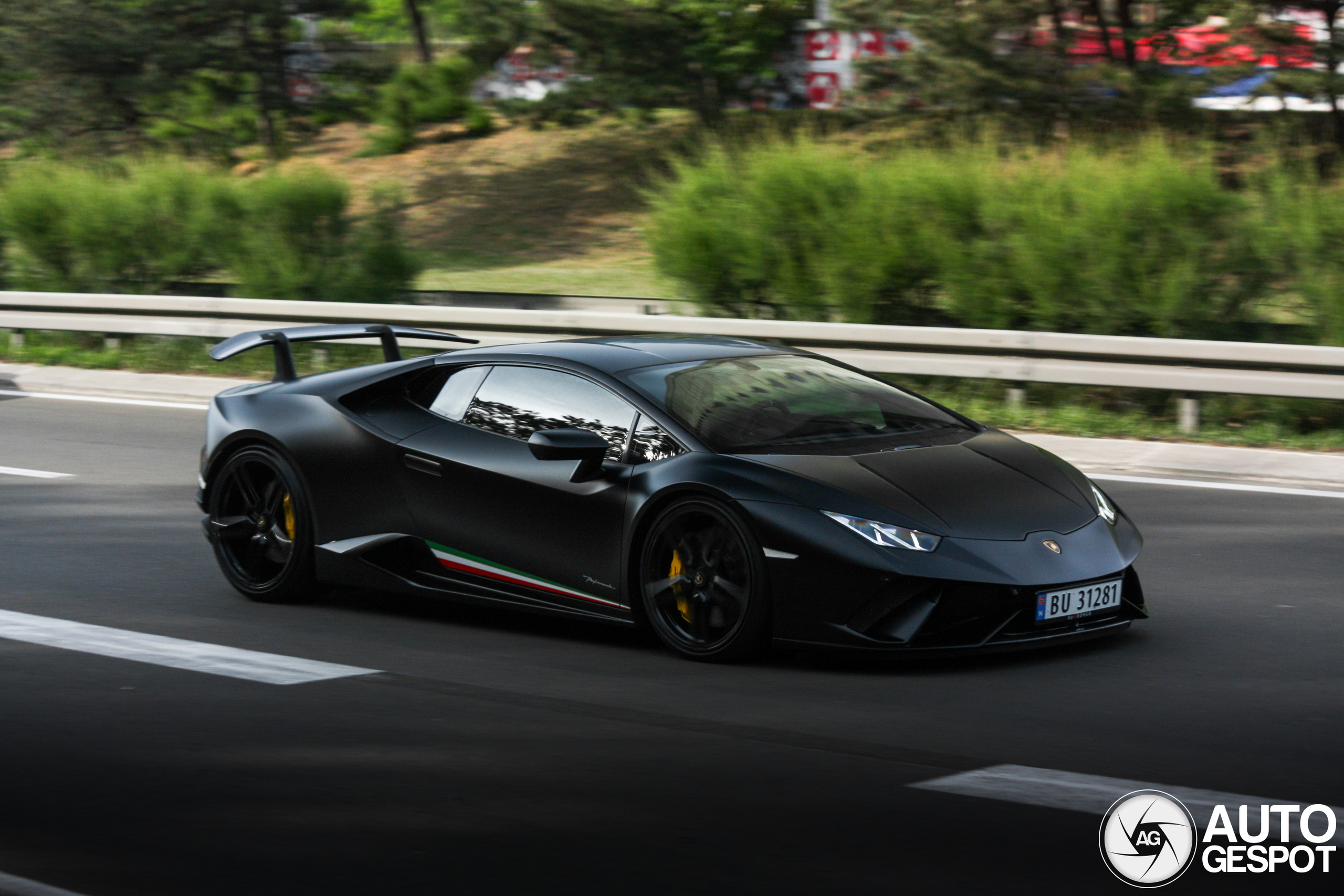 Lamborghini Huracán LP640-4 Performante