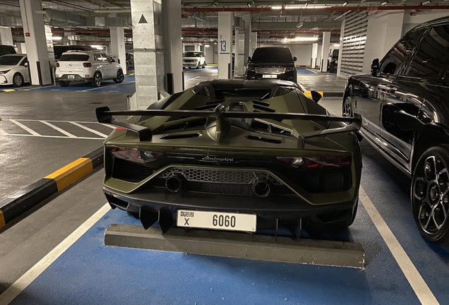 Lamborghini Aventador LP770-4 SVJ