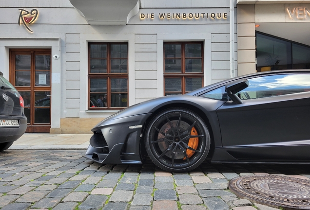 Lamborghini Aventador LP988-4 Edizione GT DMC