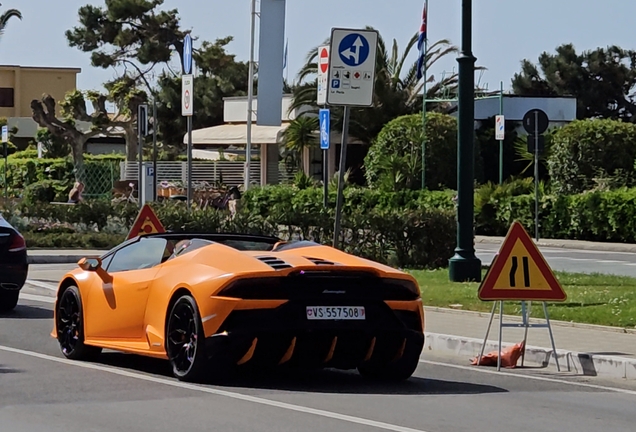 Lamborghini Huracán LP640-4 EVO Spyder