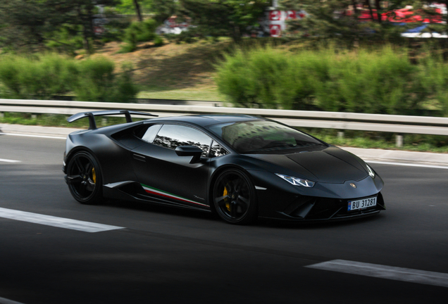 Lamborghini Huracán LP640-4 Performante