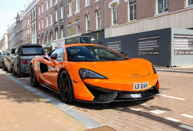 McLaren 570S