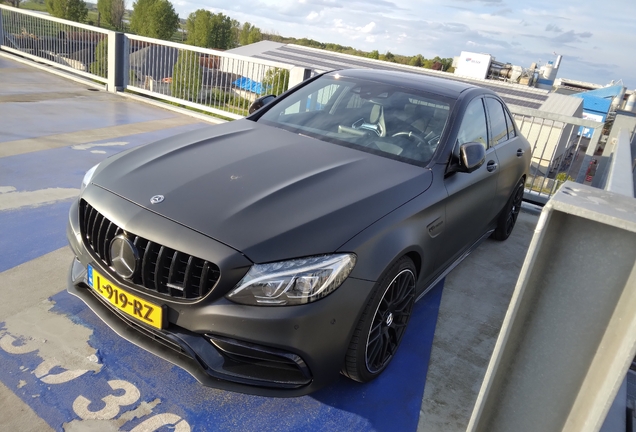 Mercedes-AMG C 63 S W205