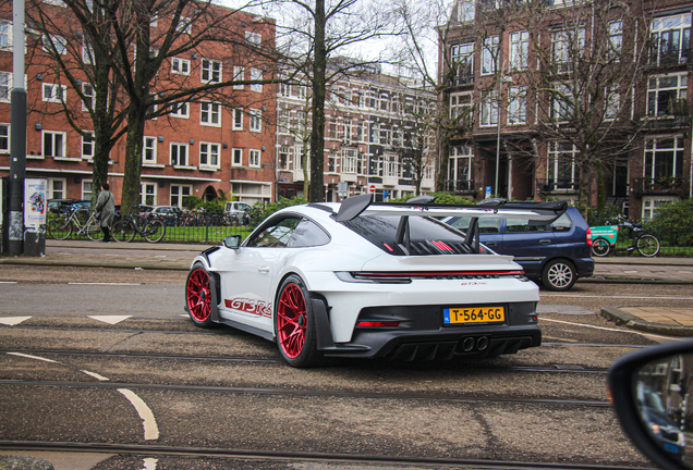 Porsche 992 GT3 RS