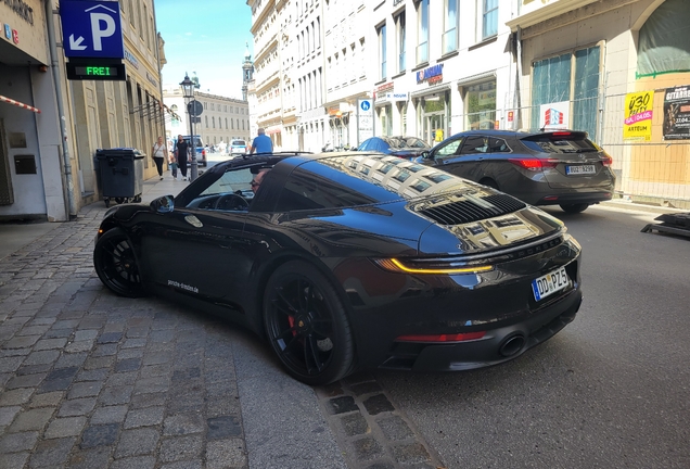 Porsche 992 Targa 4 GTS