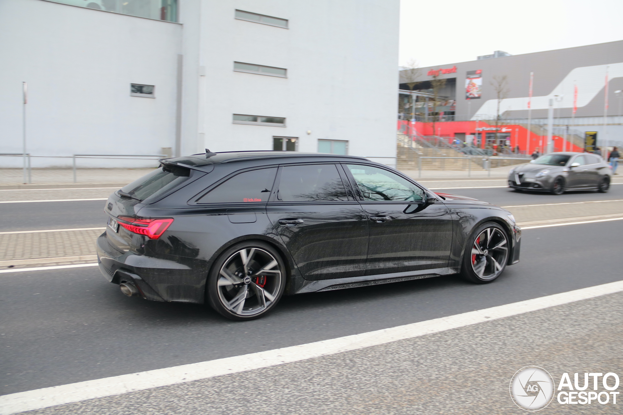 Audi RS6 Avant C8