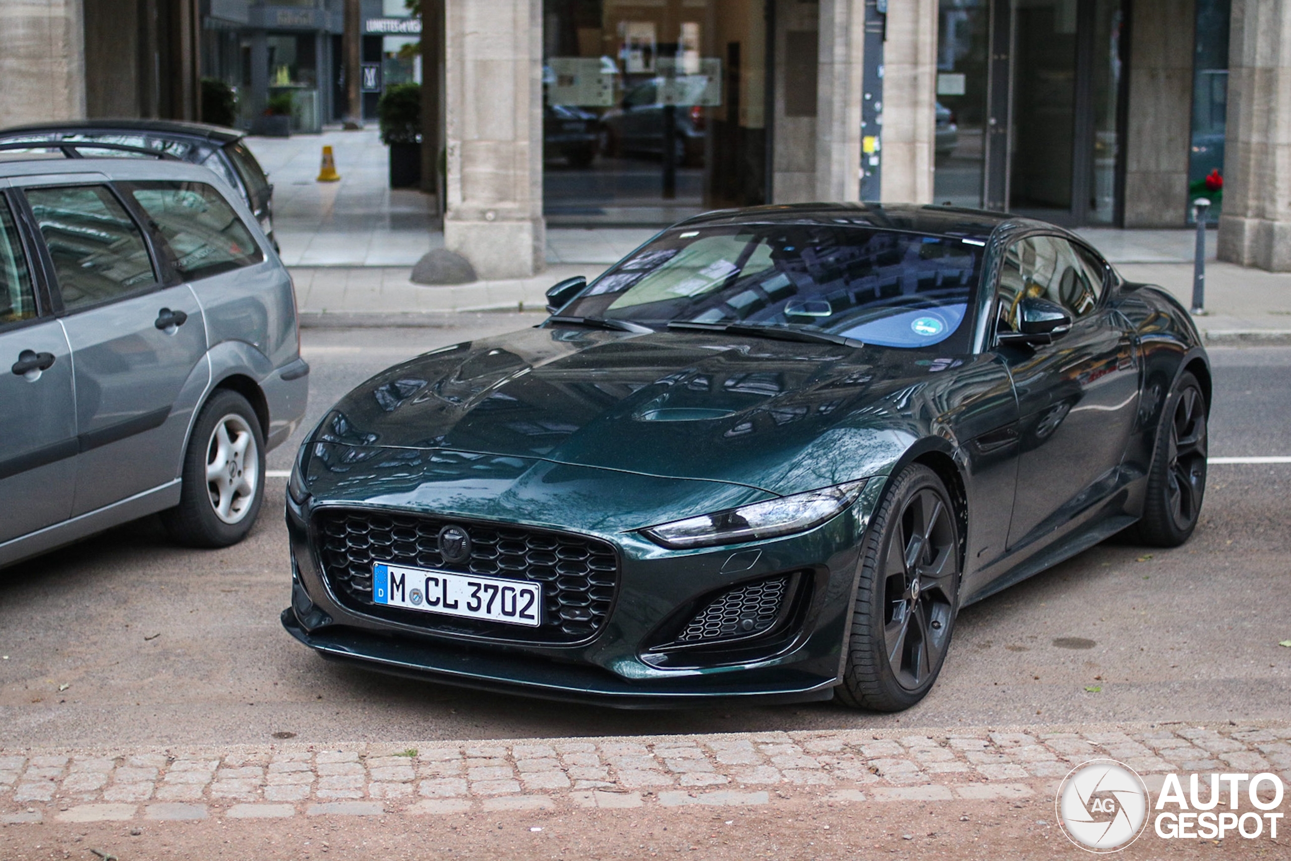 Jaguar F-TYPE P450 75 Coupé