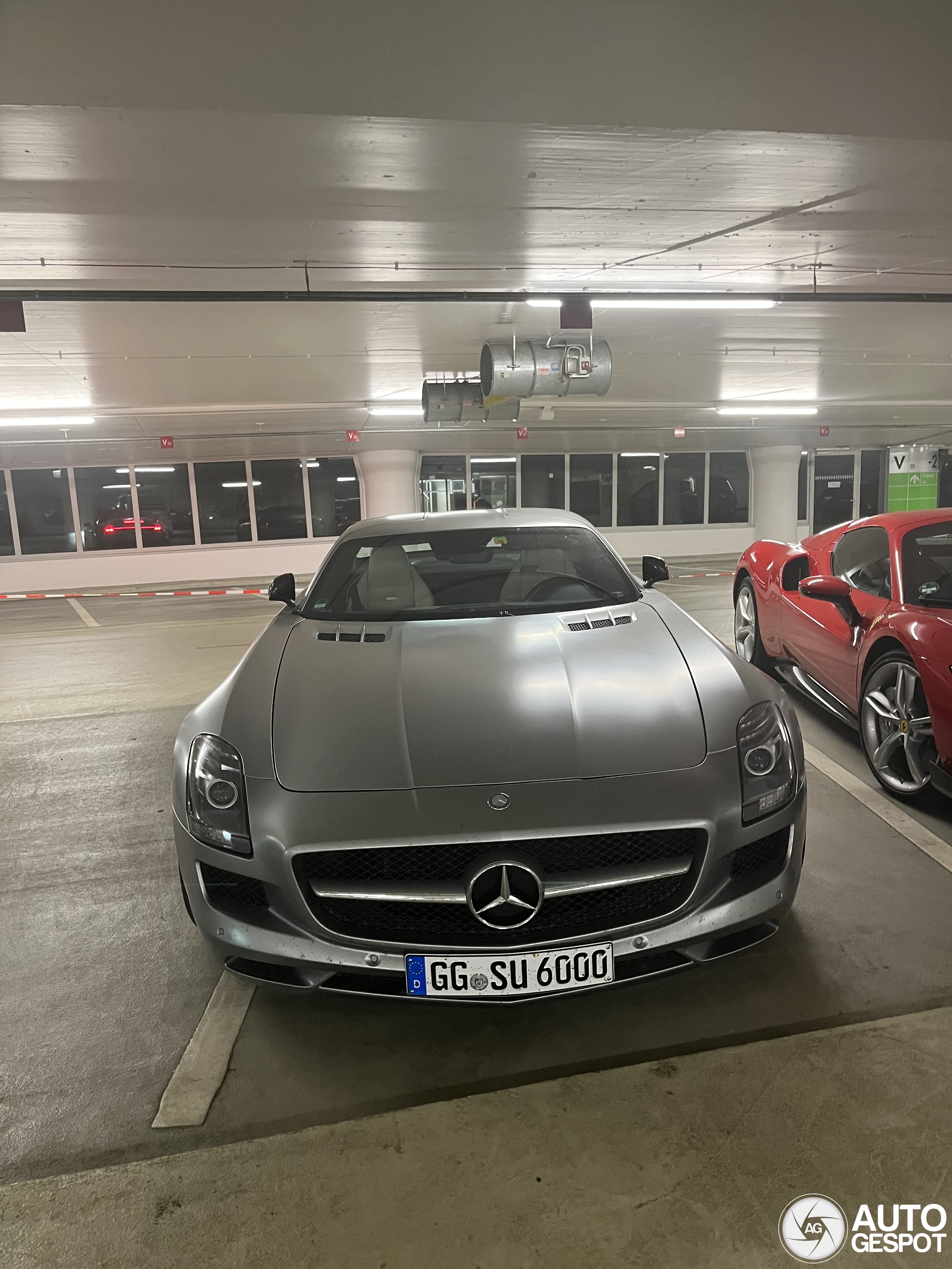 Mercedes-Benz SLS AMG