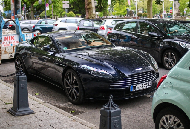 Aston Martin DB11 V8