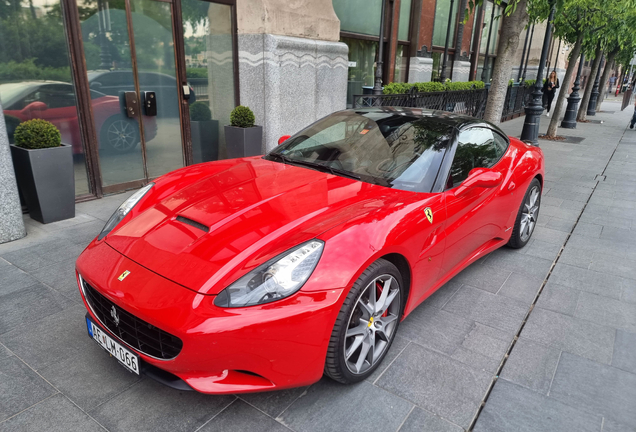 Ferrari California