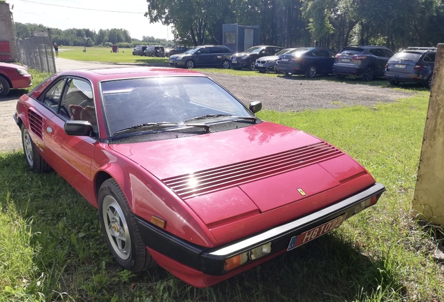 Ferrari Mondial 8