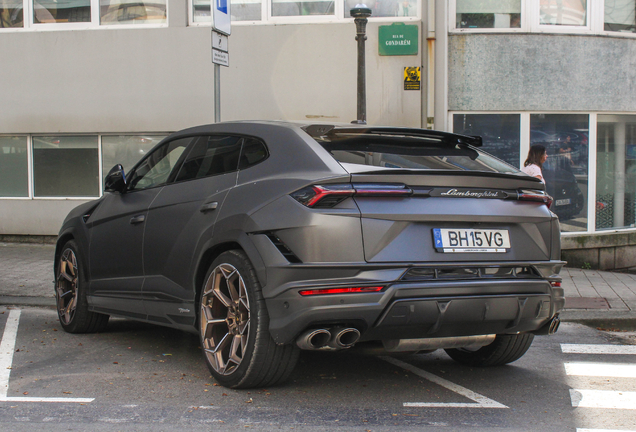 Lamborghini Urus Performante