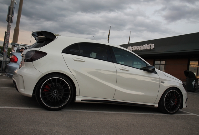 Mercedes-Benz A 45 AMG