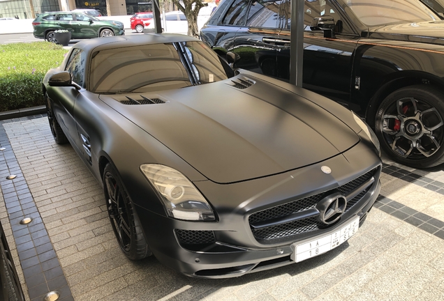 Mercedes-Benz SLS AMG