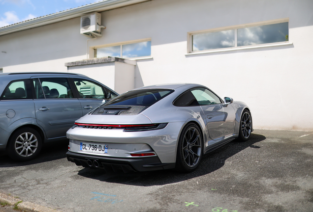 Porsche 992 GT3 Touring