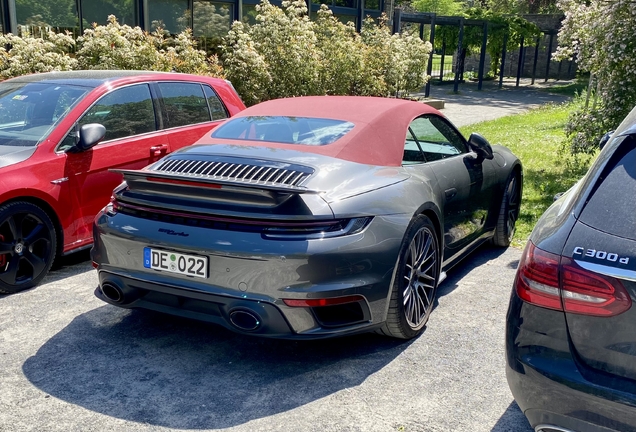 Porsche 992 Turbo Cabriolet