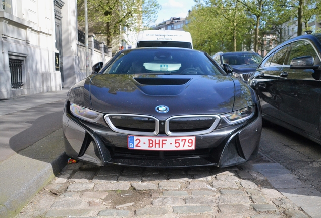 BMW i8