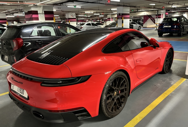 Porsche 992 Carrera GTS