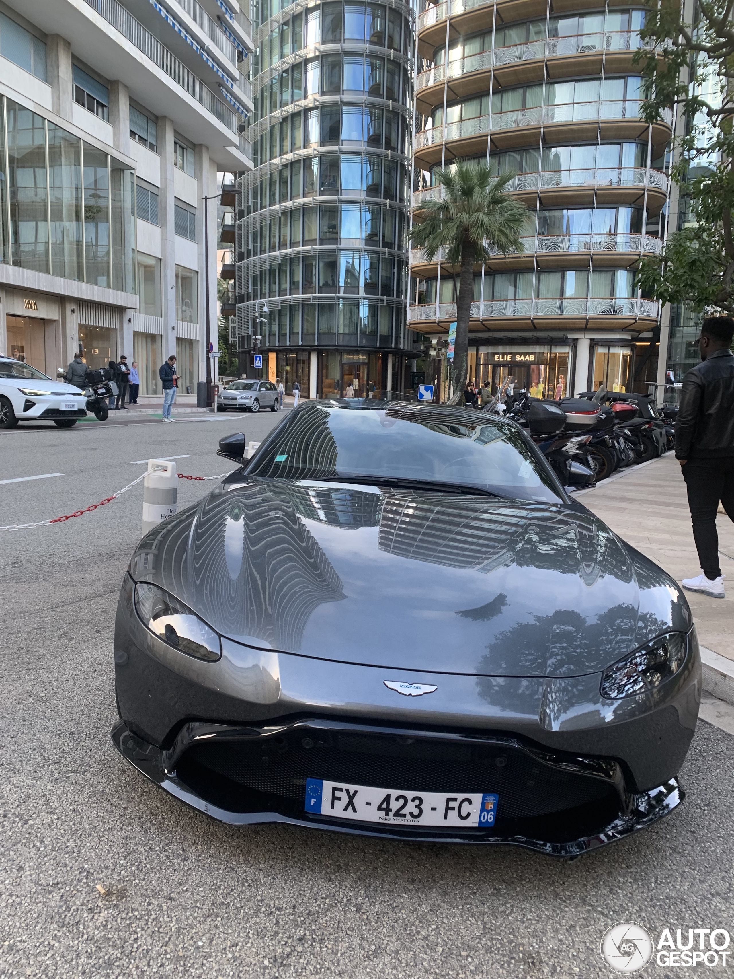 Aston Martin V8 Vantage 2018