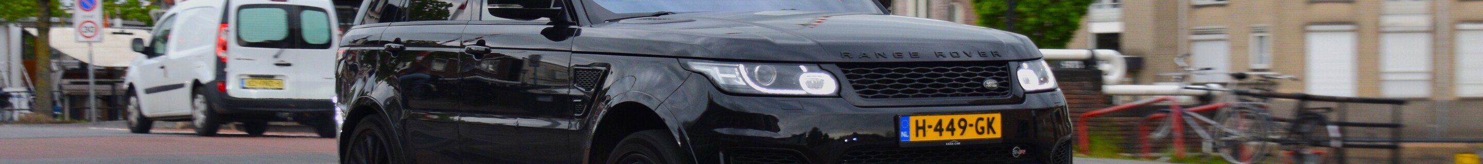 Land Rover Range Rover Sport SVR