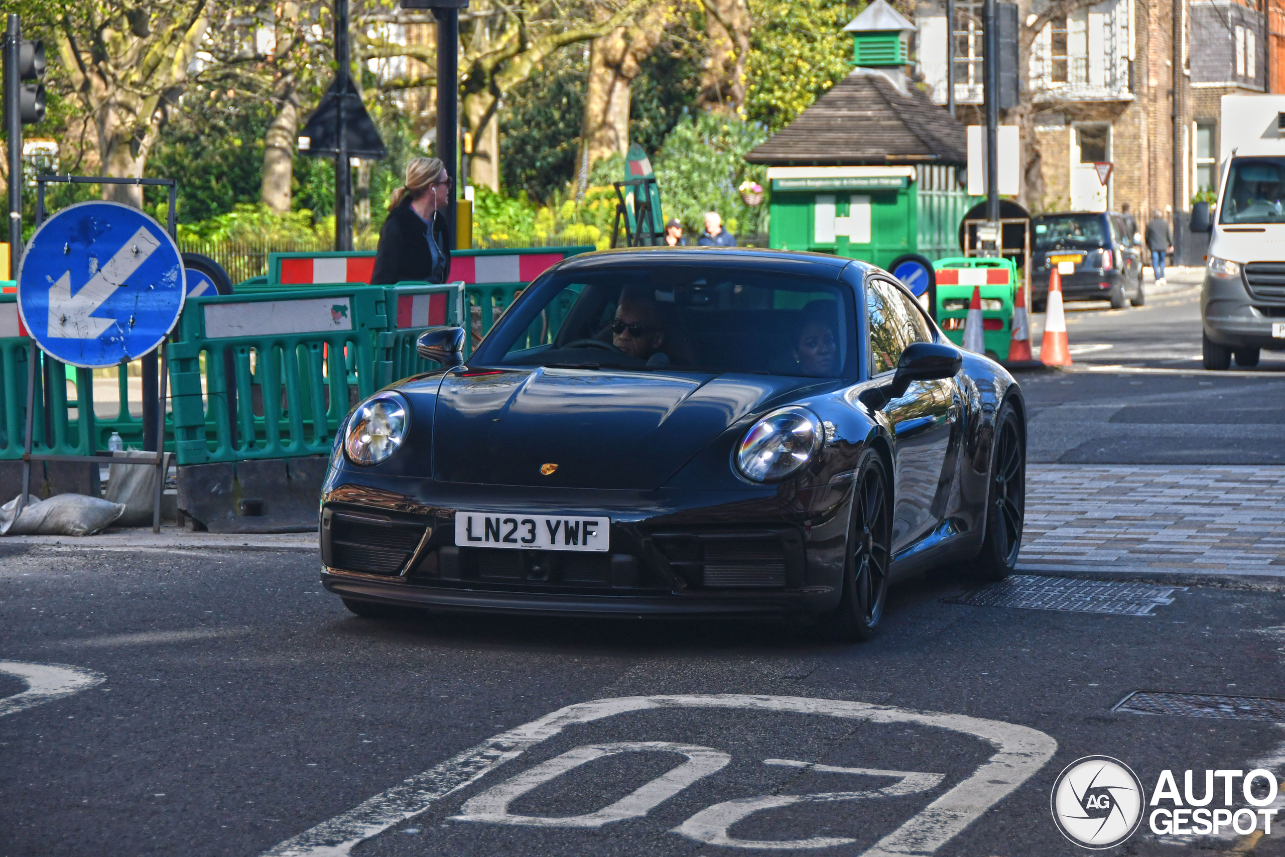 Porsche 992 Carrera 4 GTS