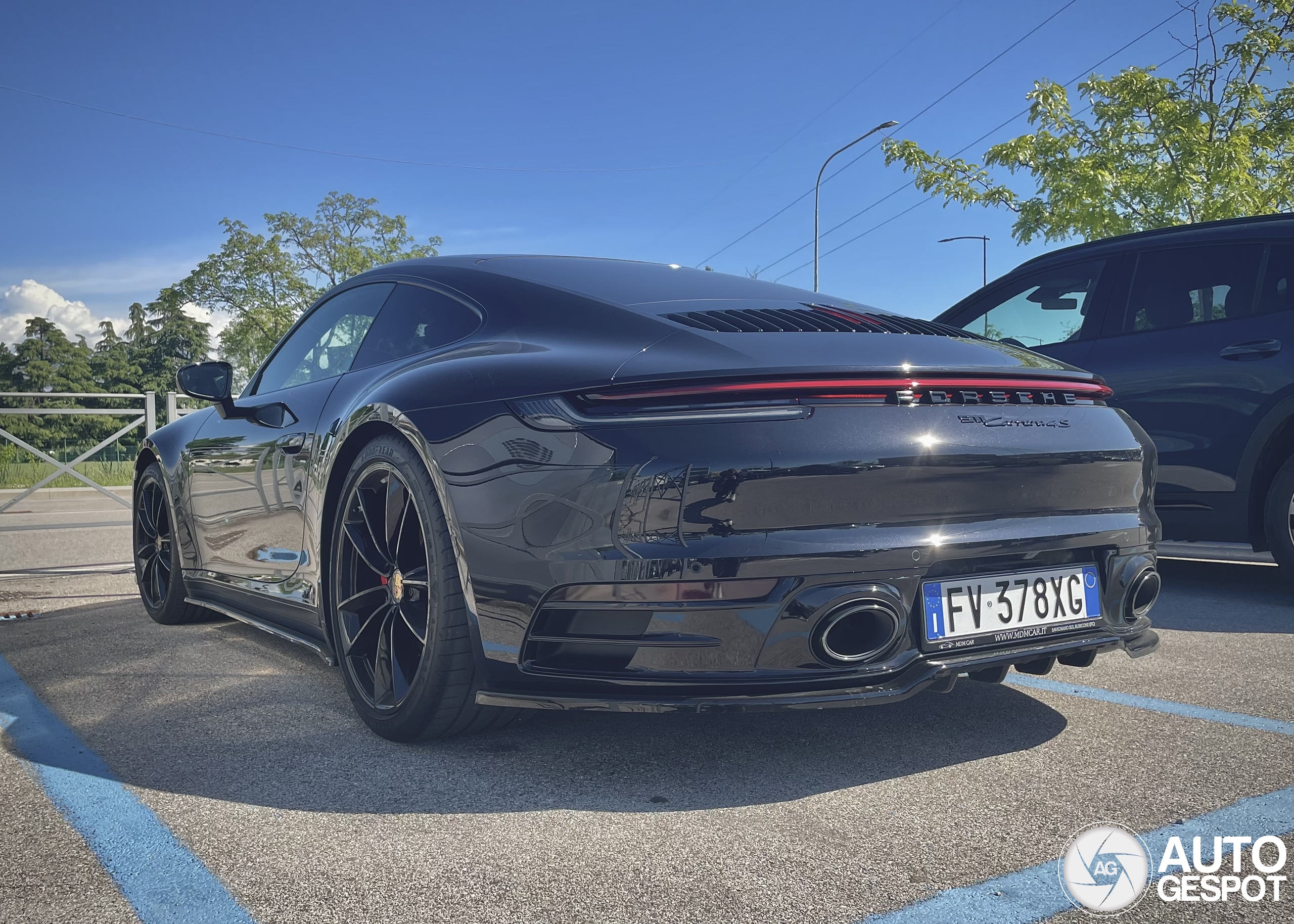 Porsche 992 Carrera 4S