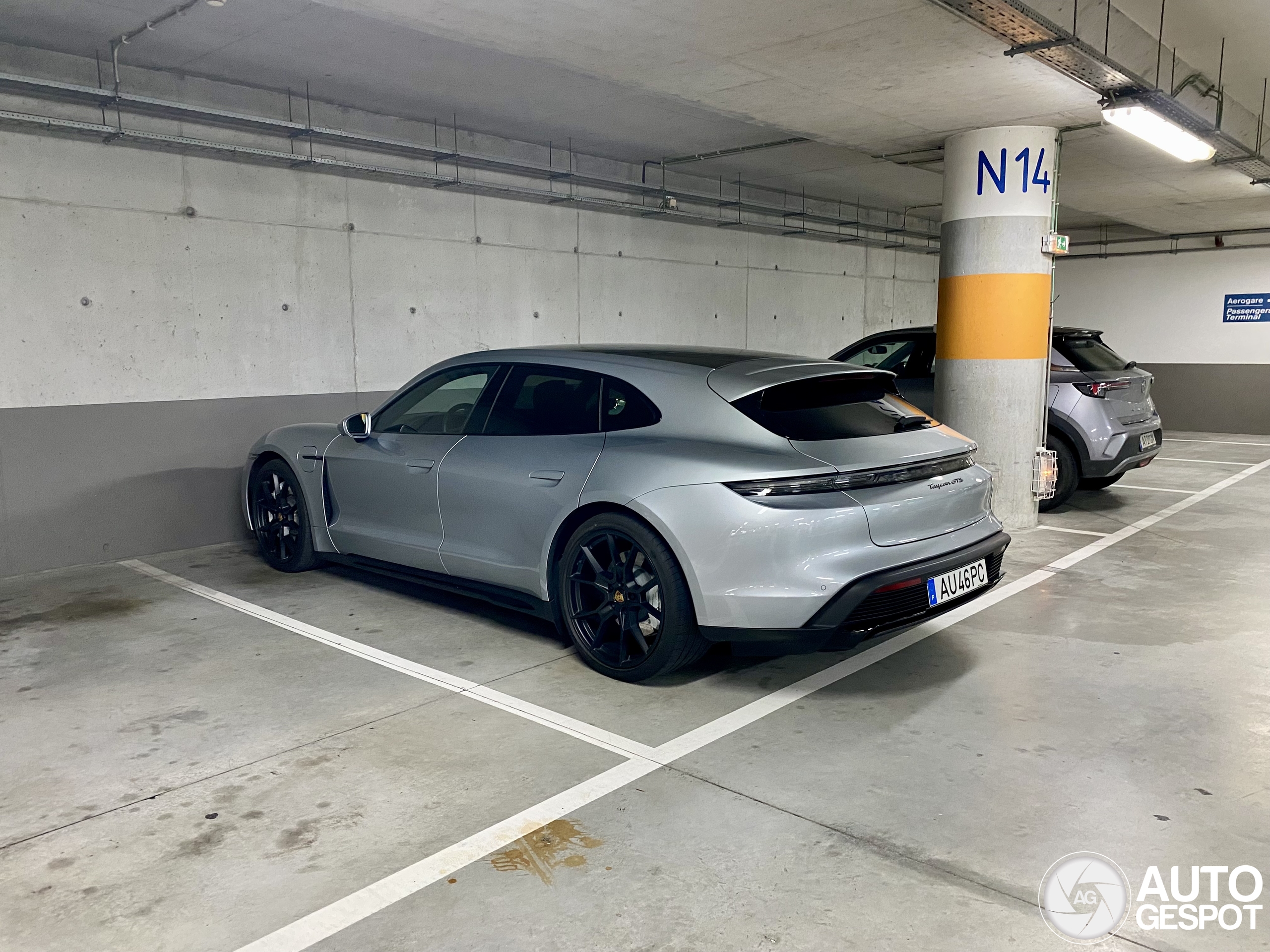 Porsche Taycan GTS Sport Turismo