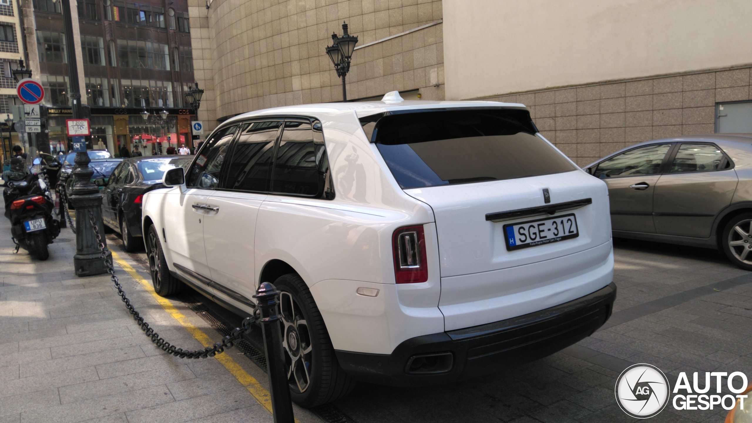 Rolls-Royce Cullinan Black Badge