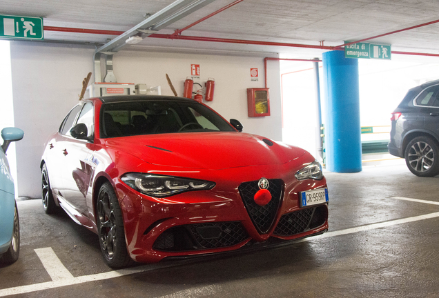 Alfa Romeo Giulia Quadrifoglio 2023