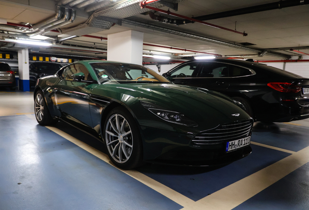 Aston Martin DB11 AMR