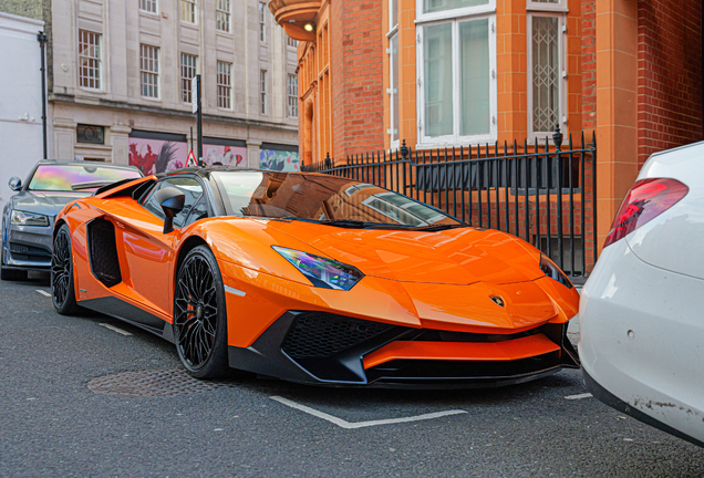 Lamborghini Aventador LP750-4 SuperVeloce Roadster