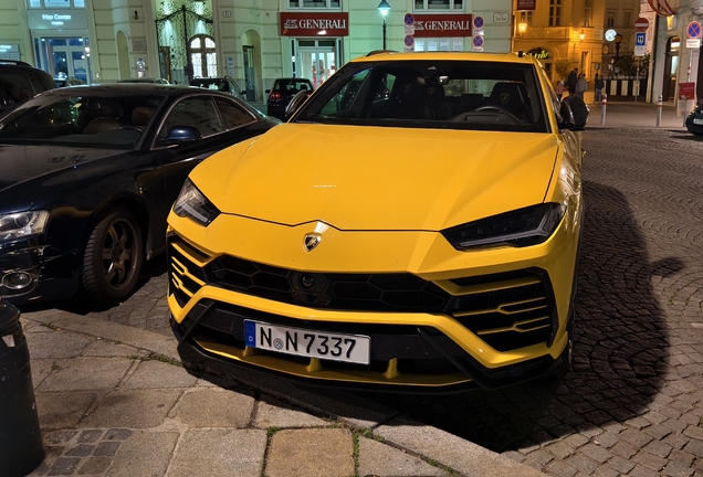 Lamborghini Urus