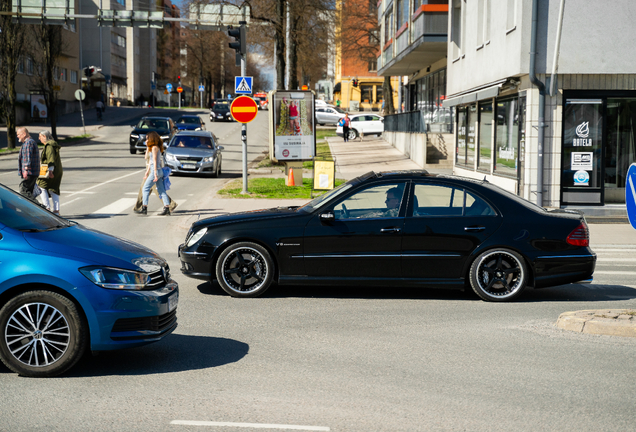 Mercedes-Benz E 55 AMG