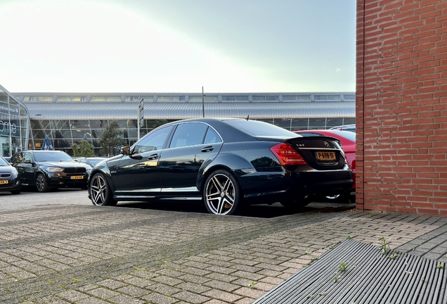 Mercedes-Benz S 63 AMG W221 2010