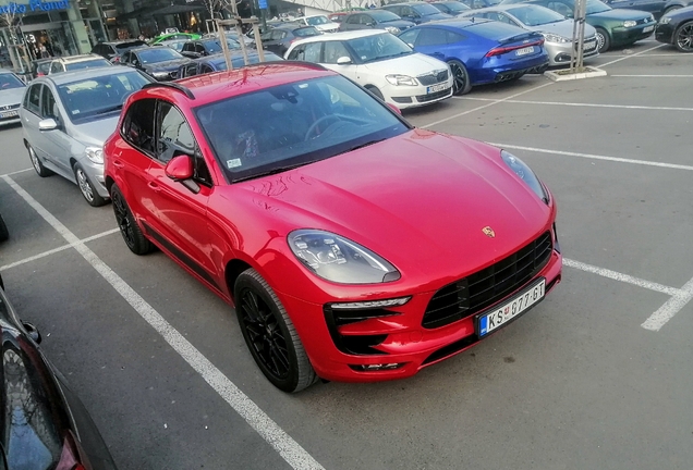 Porsche 95B Macan GTS