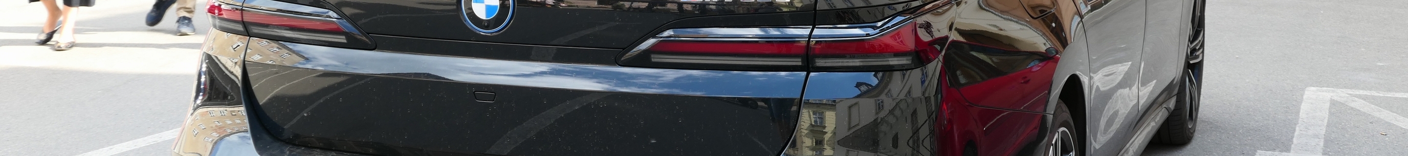 BMW M760e xDrive