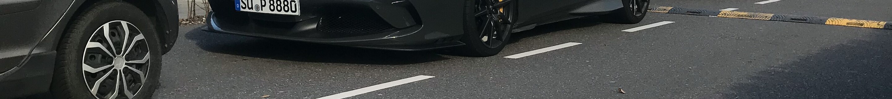 Ferrari F8 Tributo