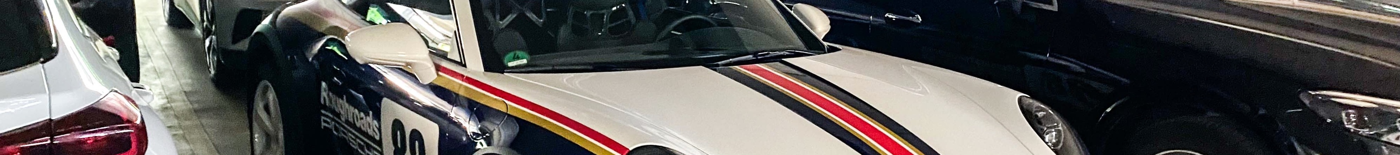 Porsche 992 Dakar