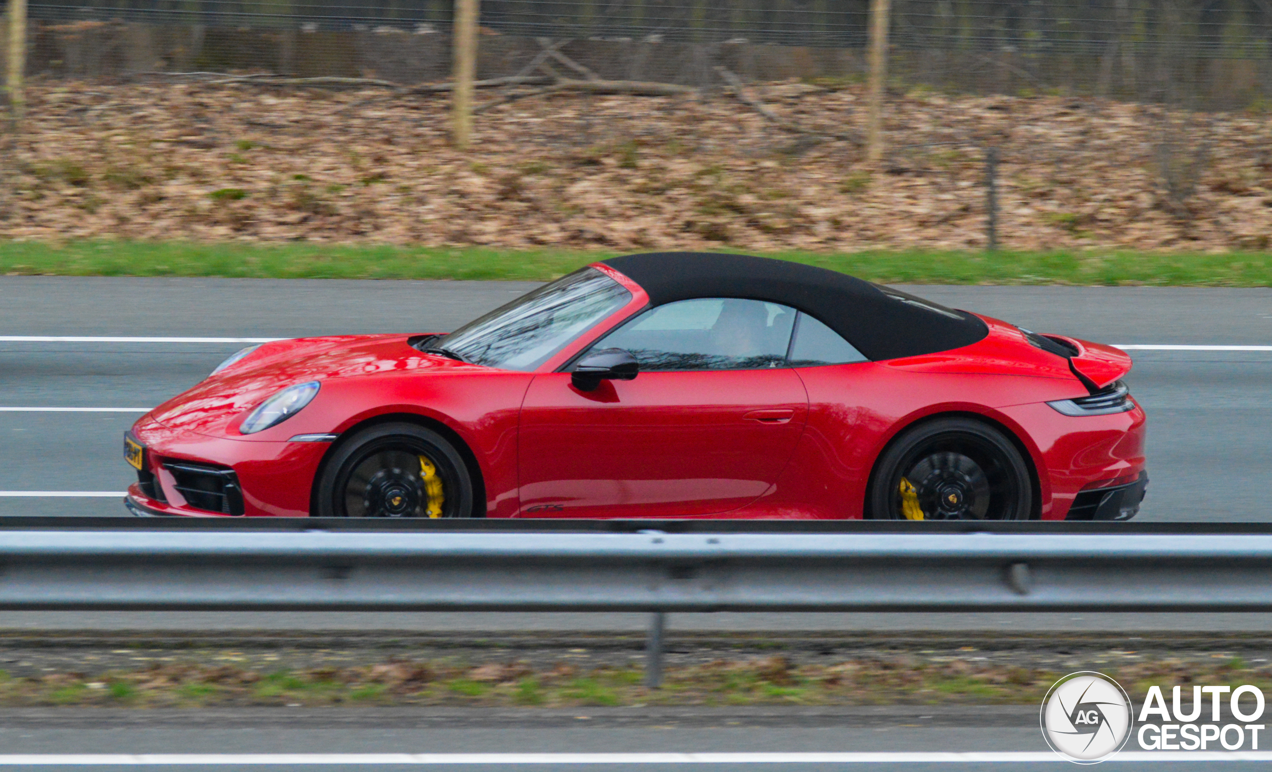 Porsche 992 Carrera 4 GTS Cabriolet MkI