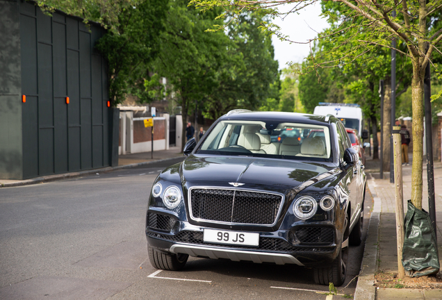 Bentley Bentayga V8