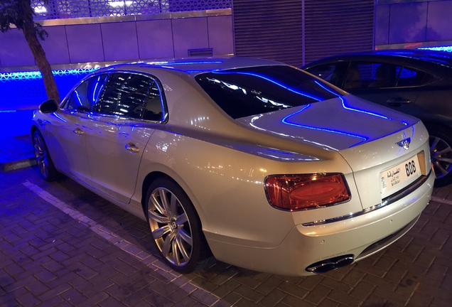 Bentley Flying Spur V8