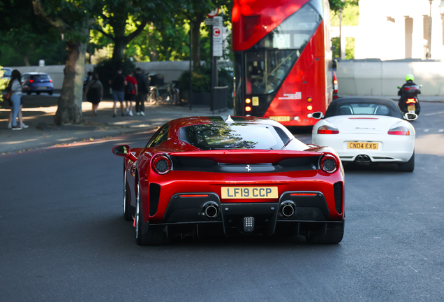 Ferrari 488 Pista