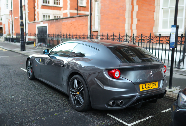 Ferrari FF