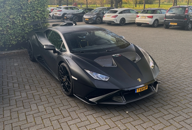 Lamborghini Huracán LP640-2 STO