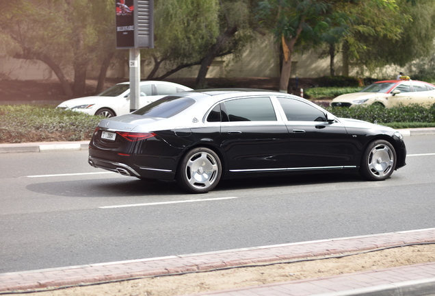 Mercedes-Maybach S 680 X223