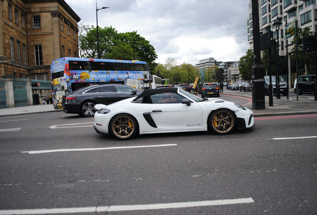 Porsche 718 Spyder RS Weissach Package