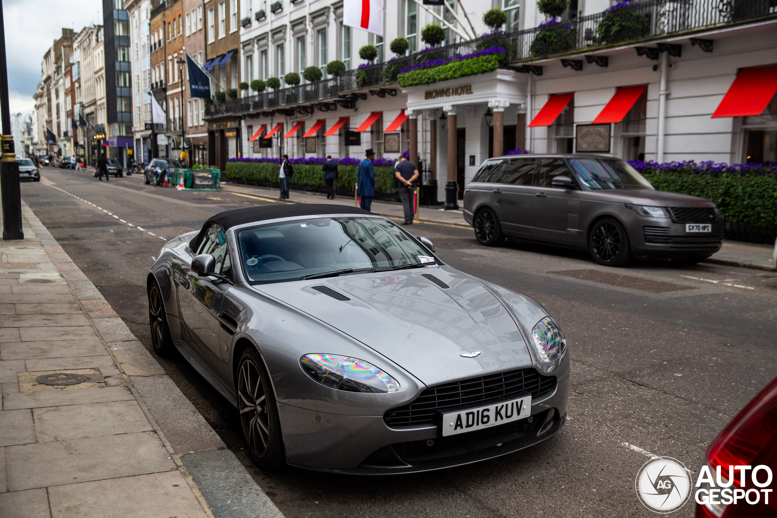 Aston Martin V8 Vantage S Roadster