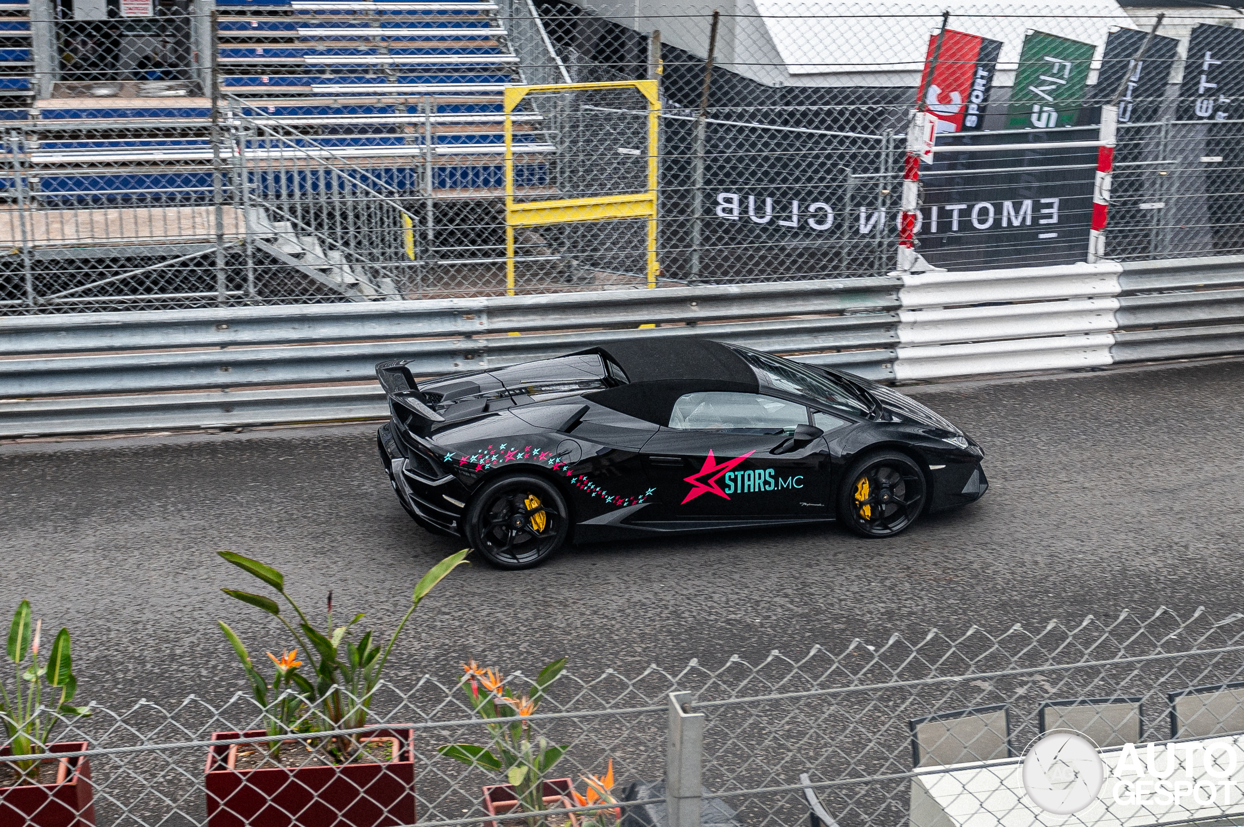 Lamborghini Huracán LP640-4 Performante Spyder