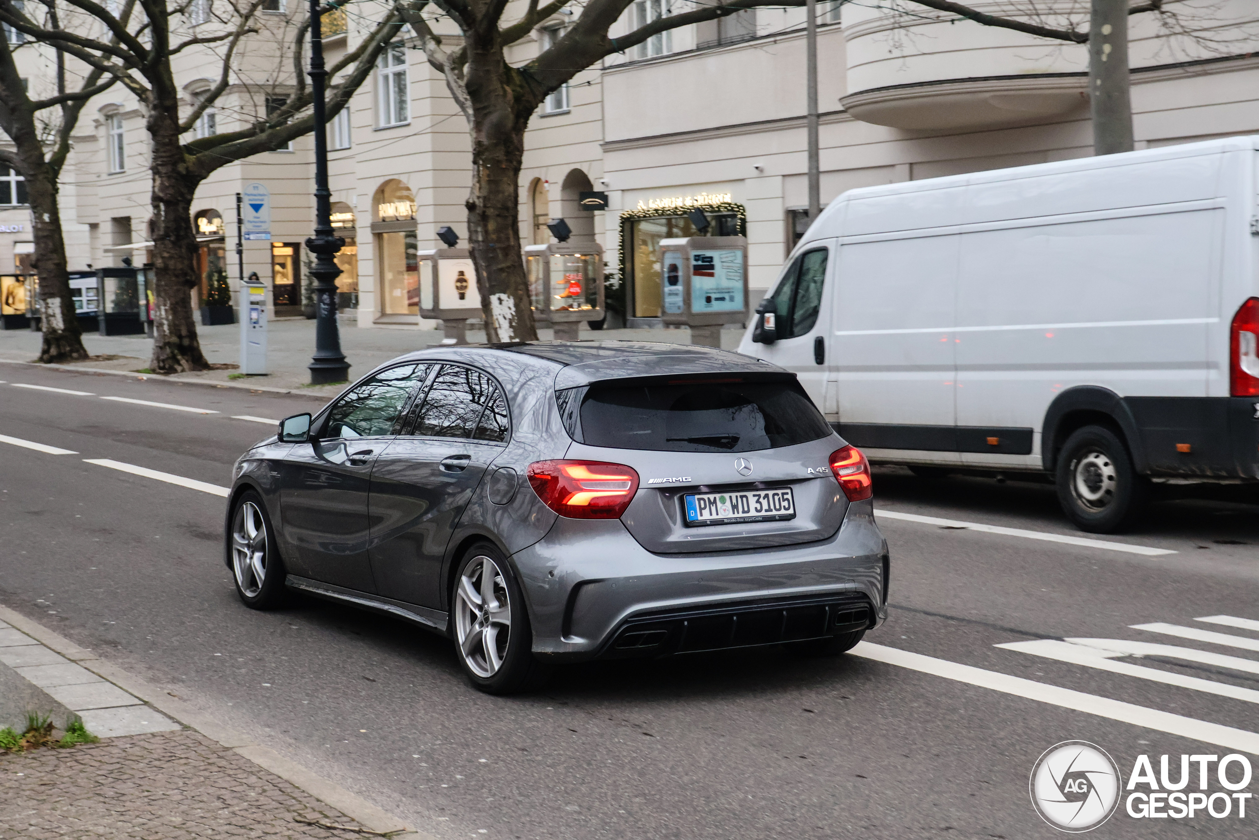 Mercedes-AMG A 45 W176 2015