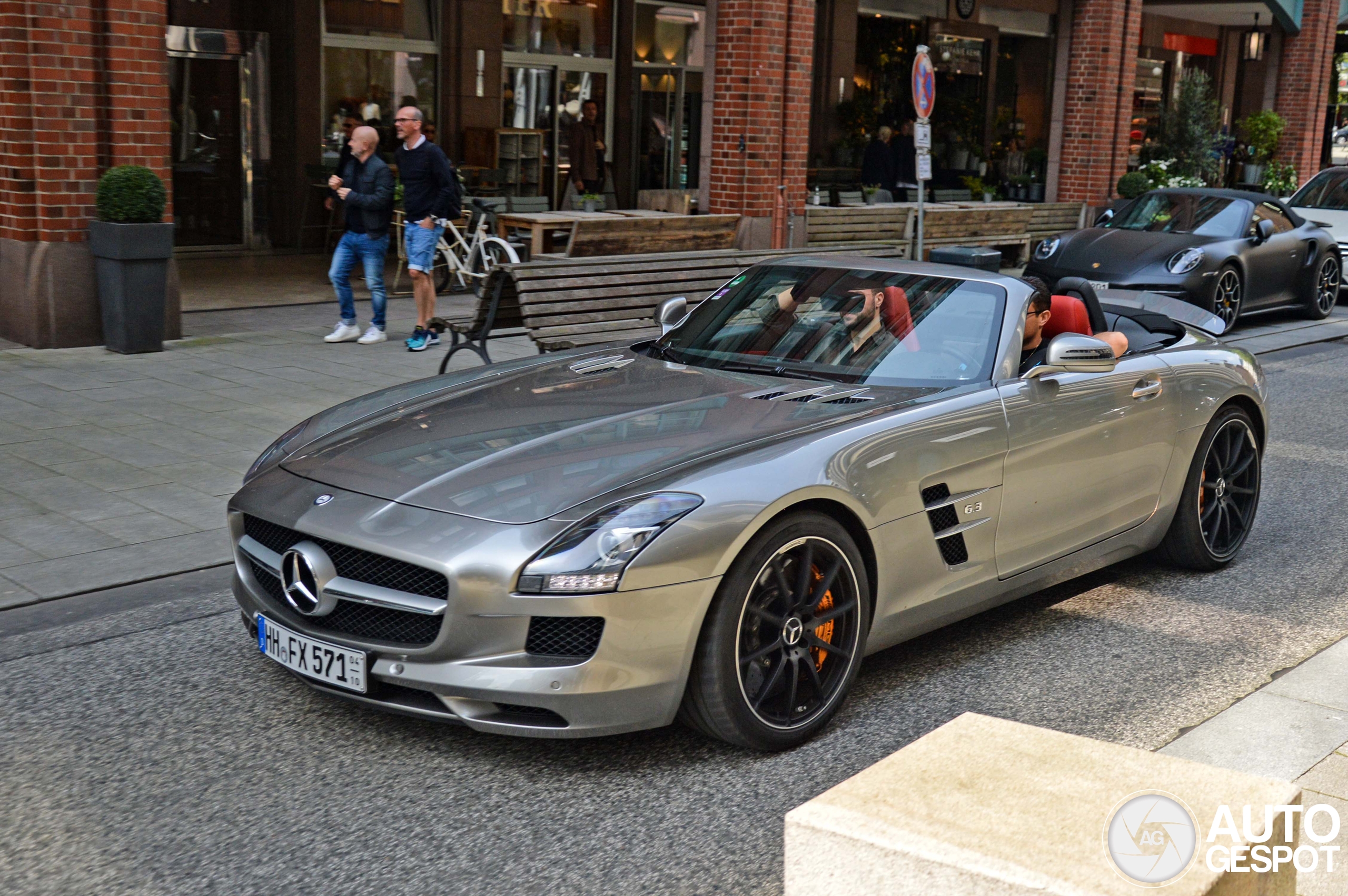 Mercedes-Benz SLS AMG Roadster